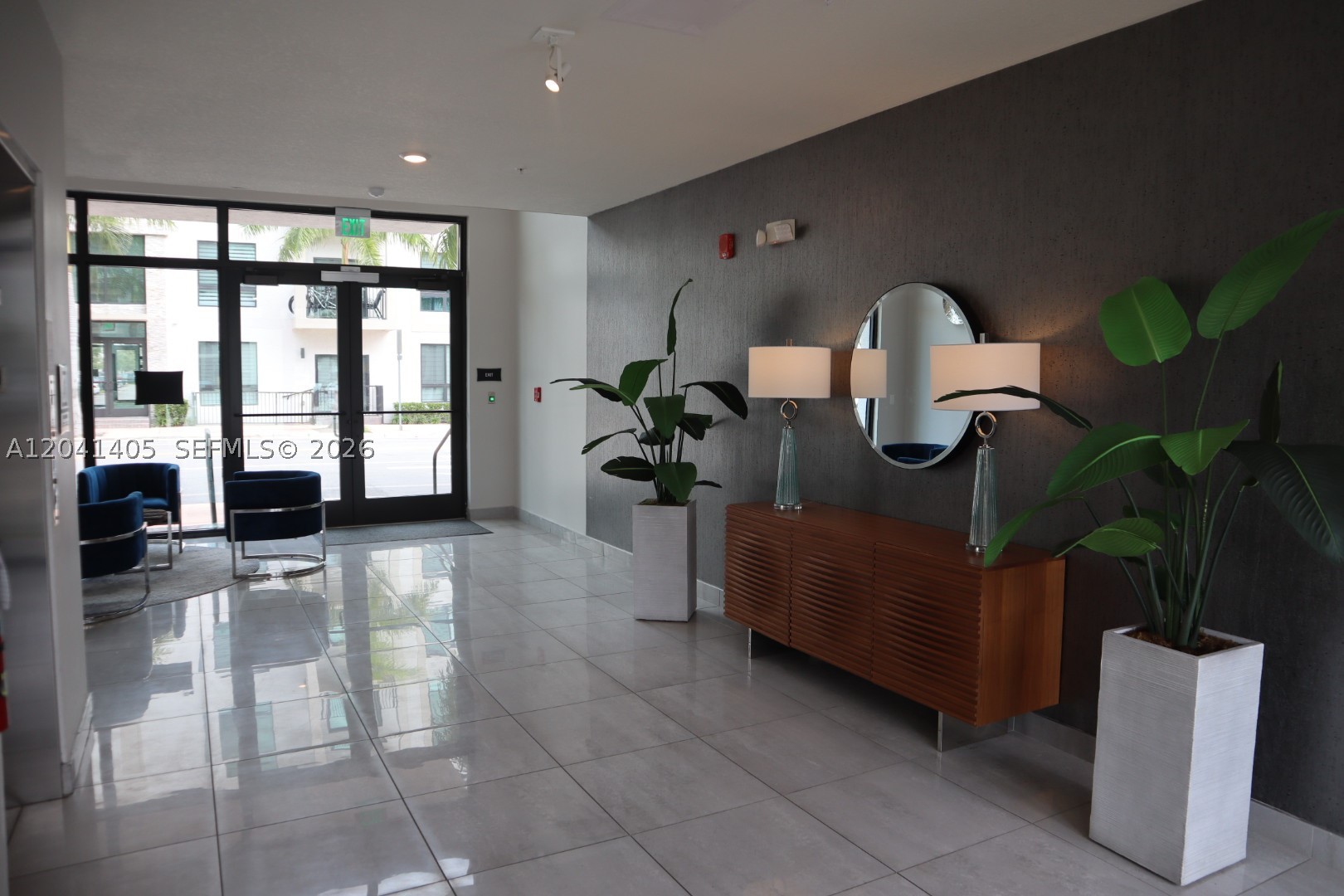 DOWNTOWN DORAL SOUTH PHAS - Residential
