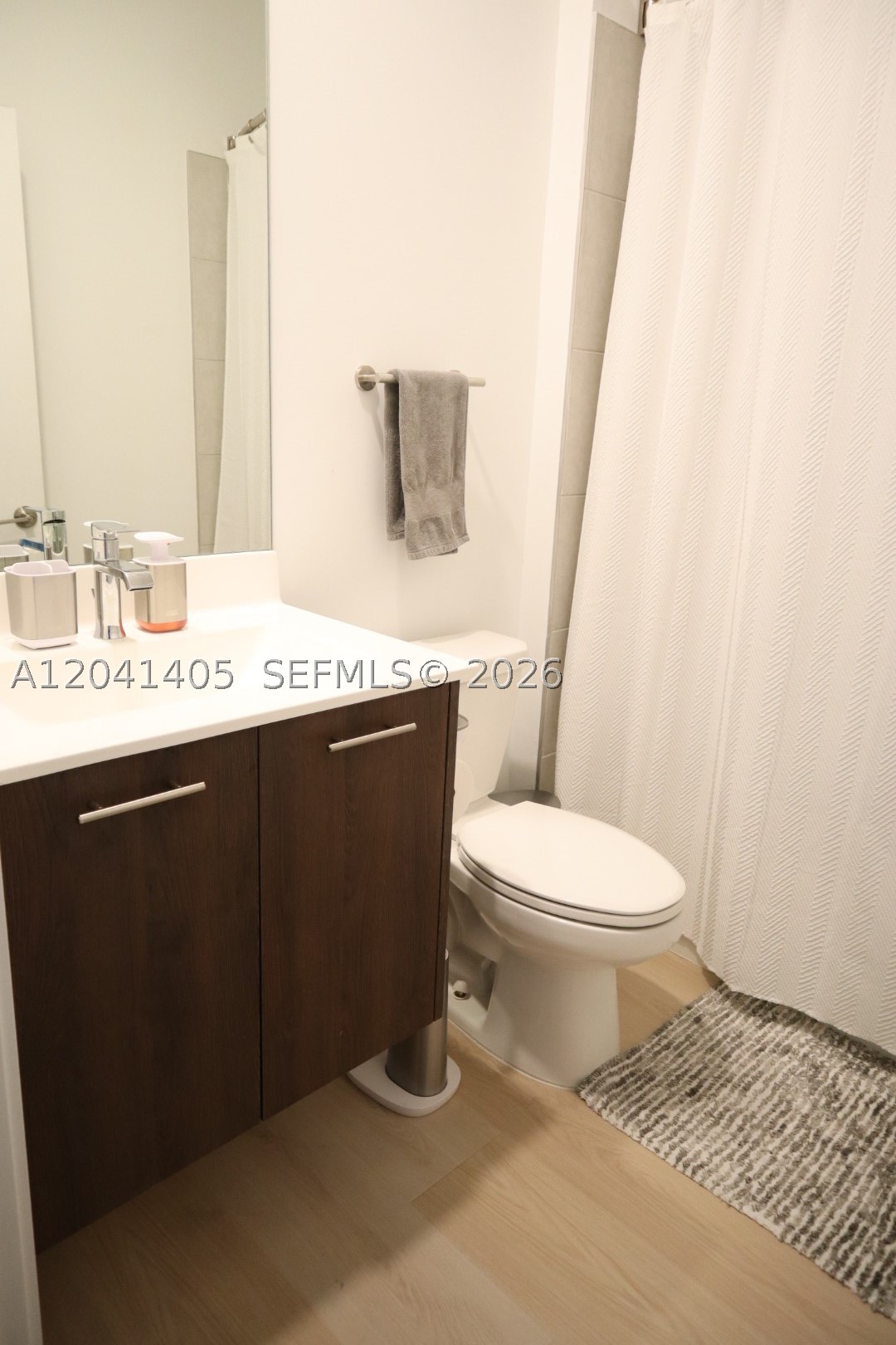 DOWNTOWN DORAL SOUTH PHAS - Residential