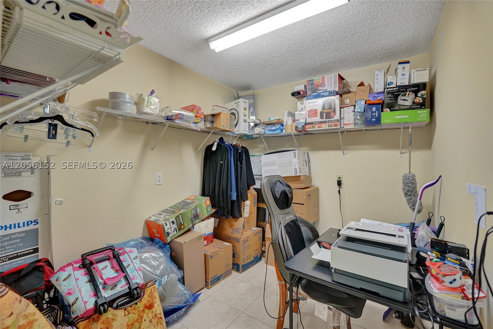 CONDO 22 OF WHITEHALL CON - Residential