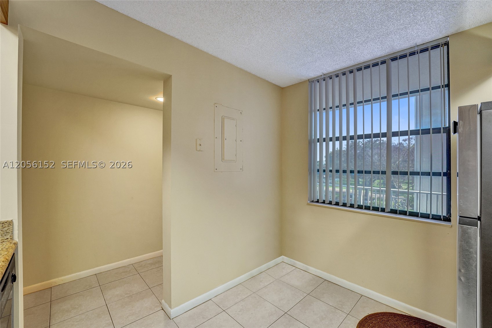 CONDO 22 OF WHITEHALL CON - Residential