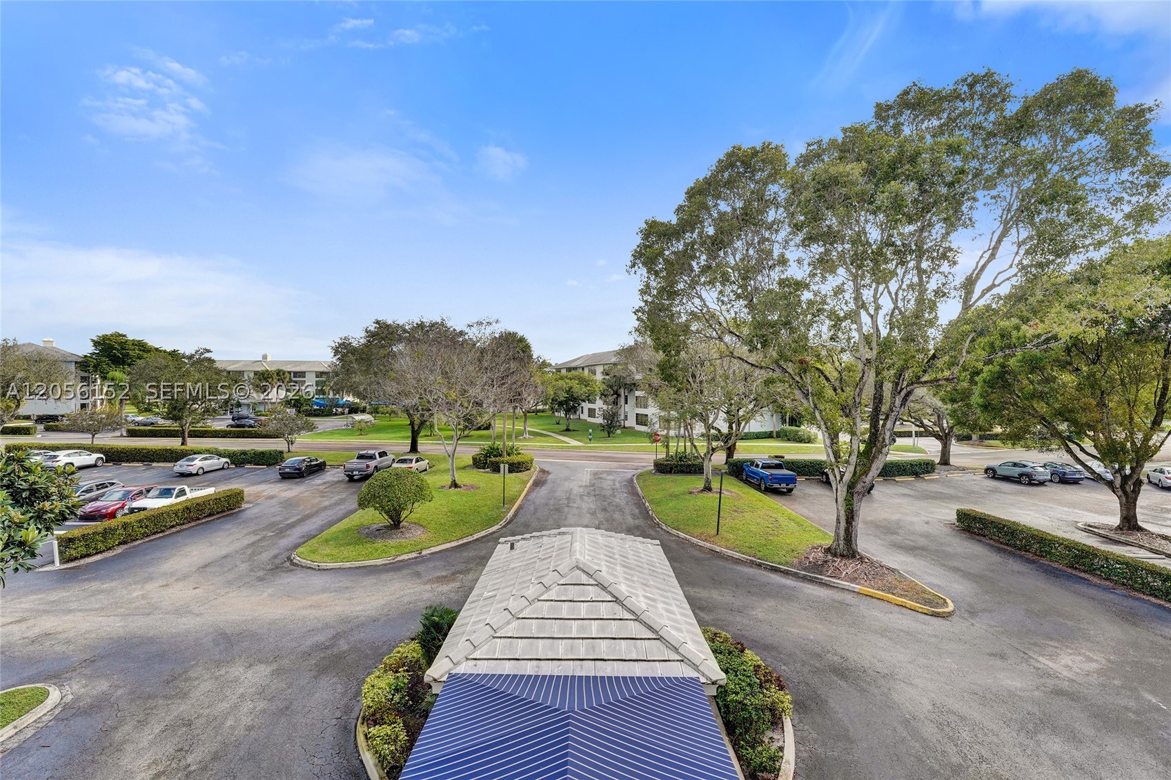 CONDO 22 OF WHITEHALL CON - Residential