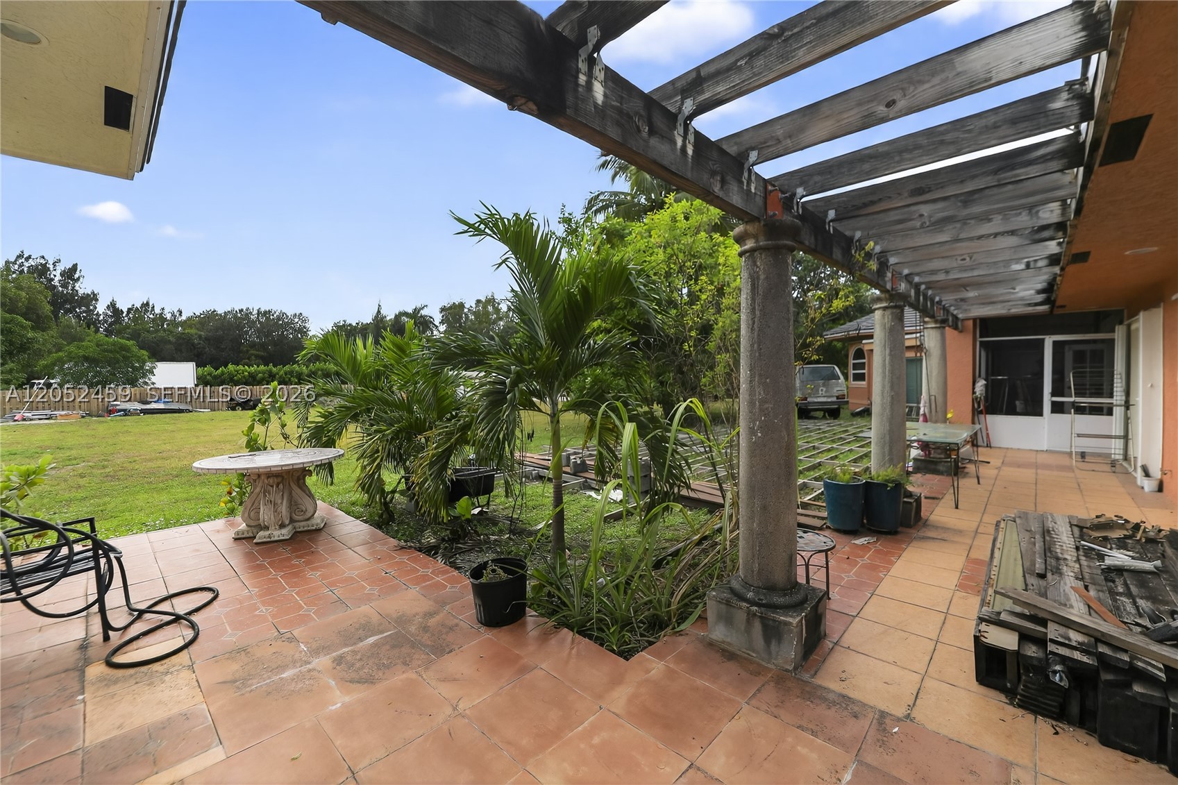 PLANTATION - Residential