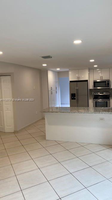 PANACHE SEC 4 - Residential Lease