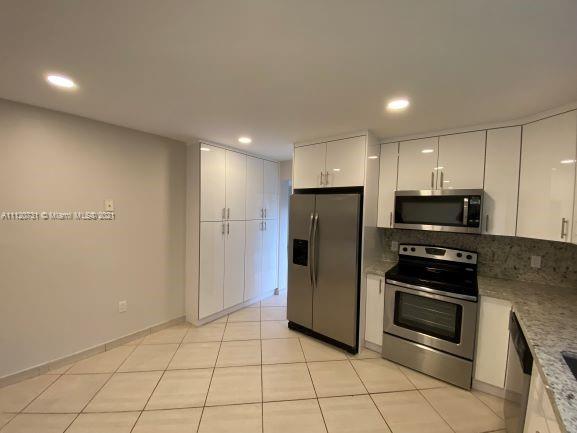 PANACHE SEC 4 - Residential Lease