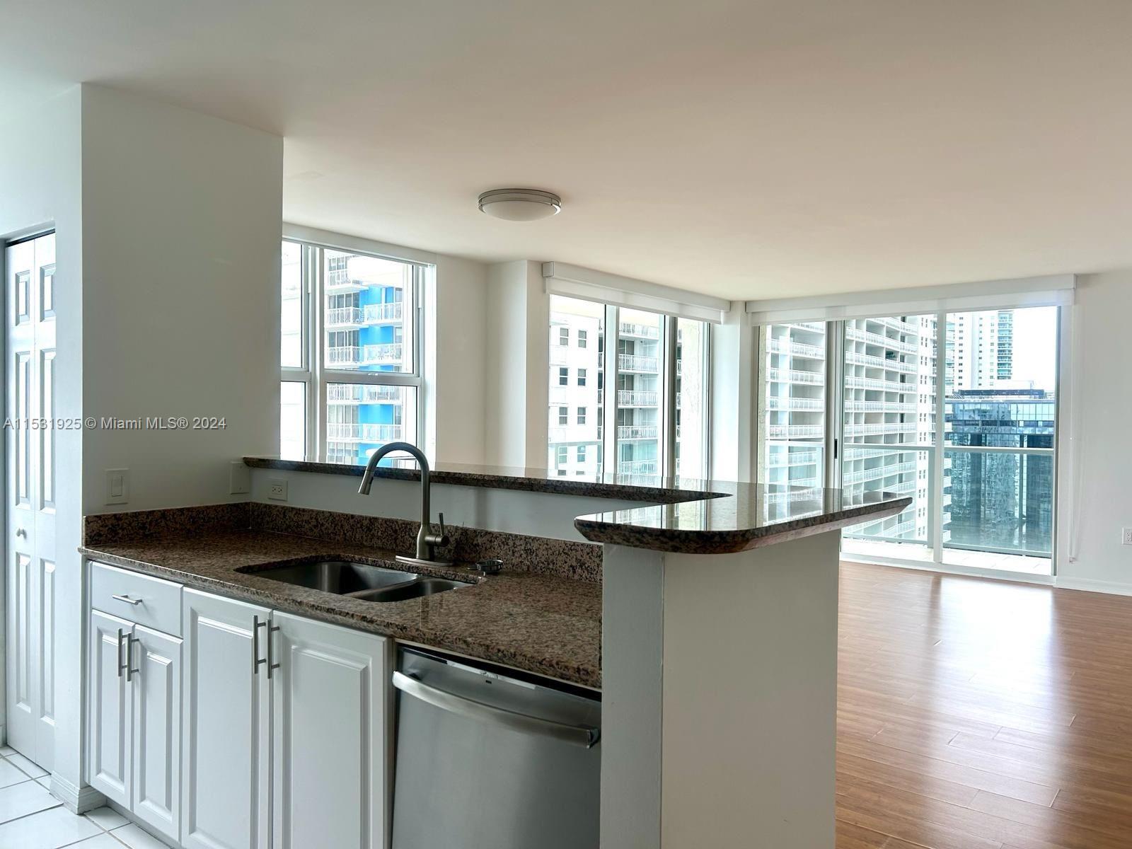 THE MARK ON BRICKELL COND - Residential Lease