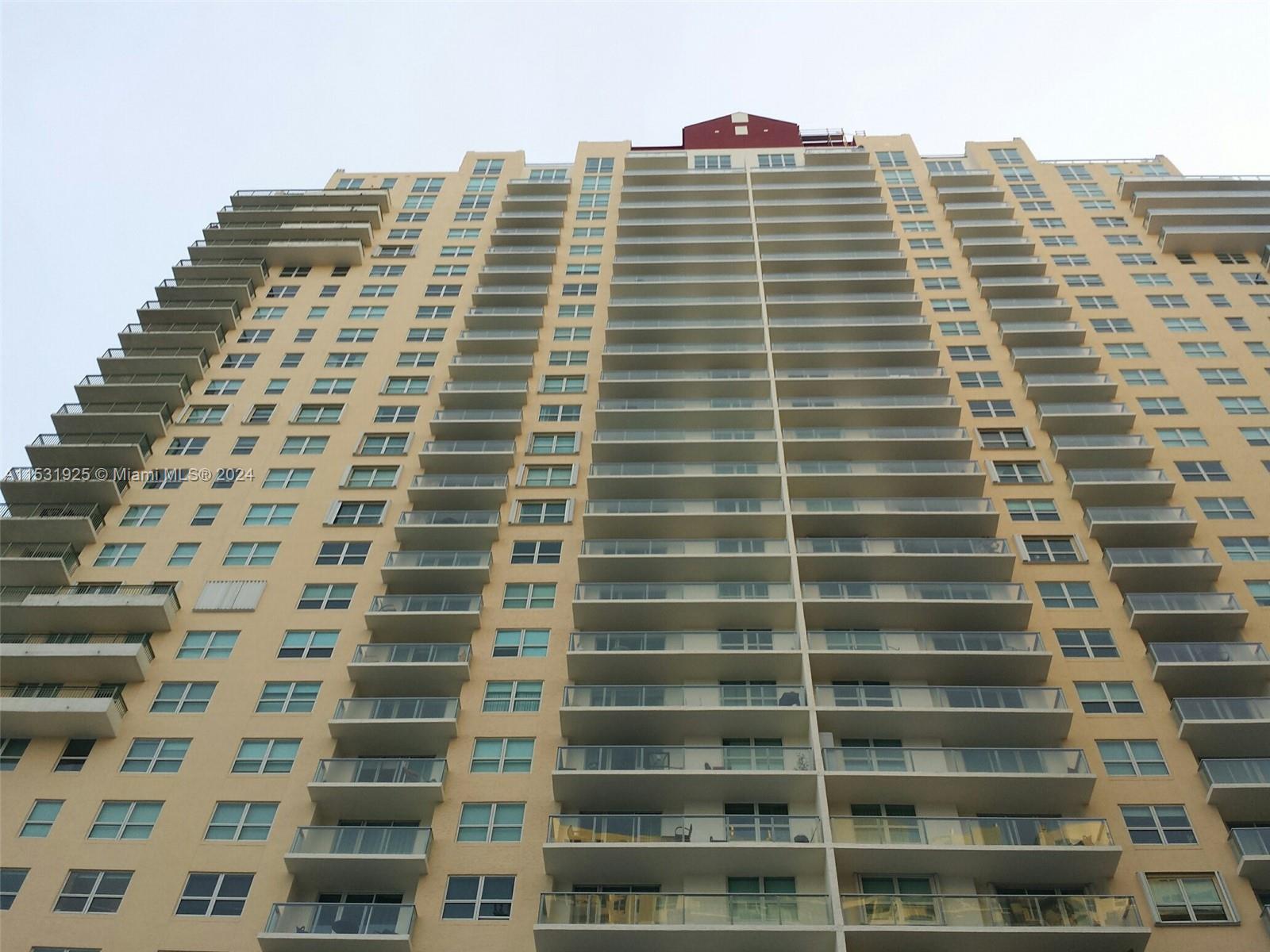 THE MARK ON BRICKELL COND - Residential Lease