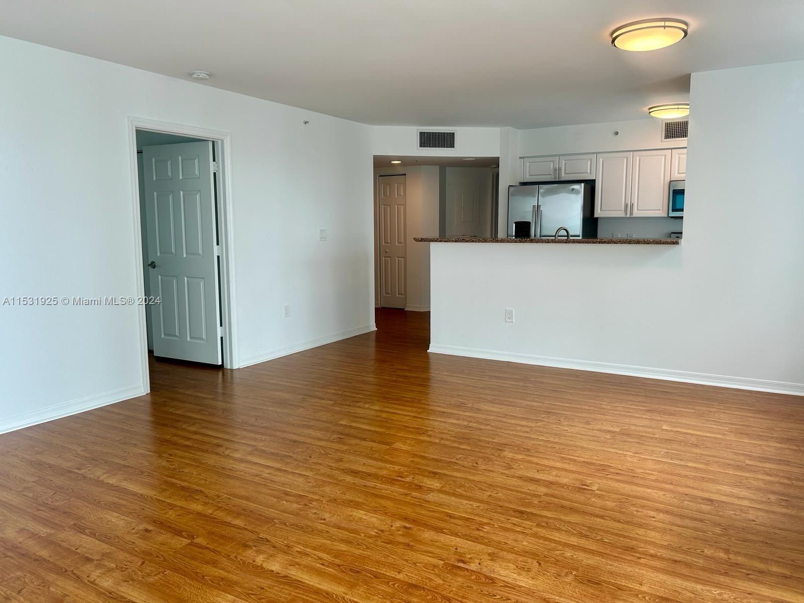 THE MARK ON BRICKELL COND - Residential Lease