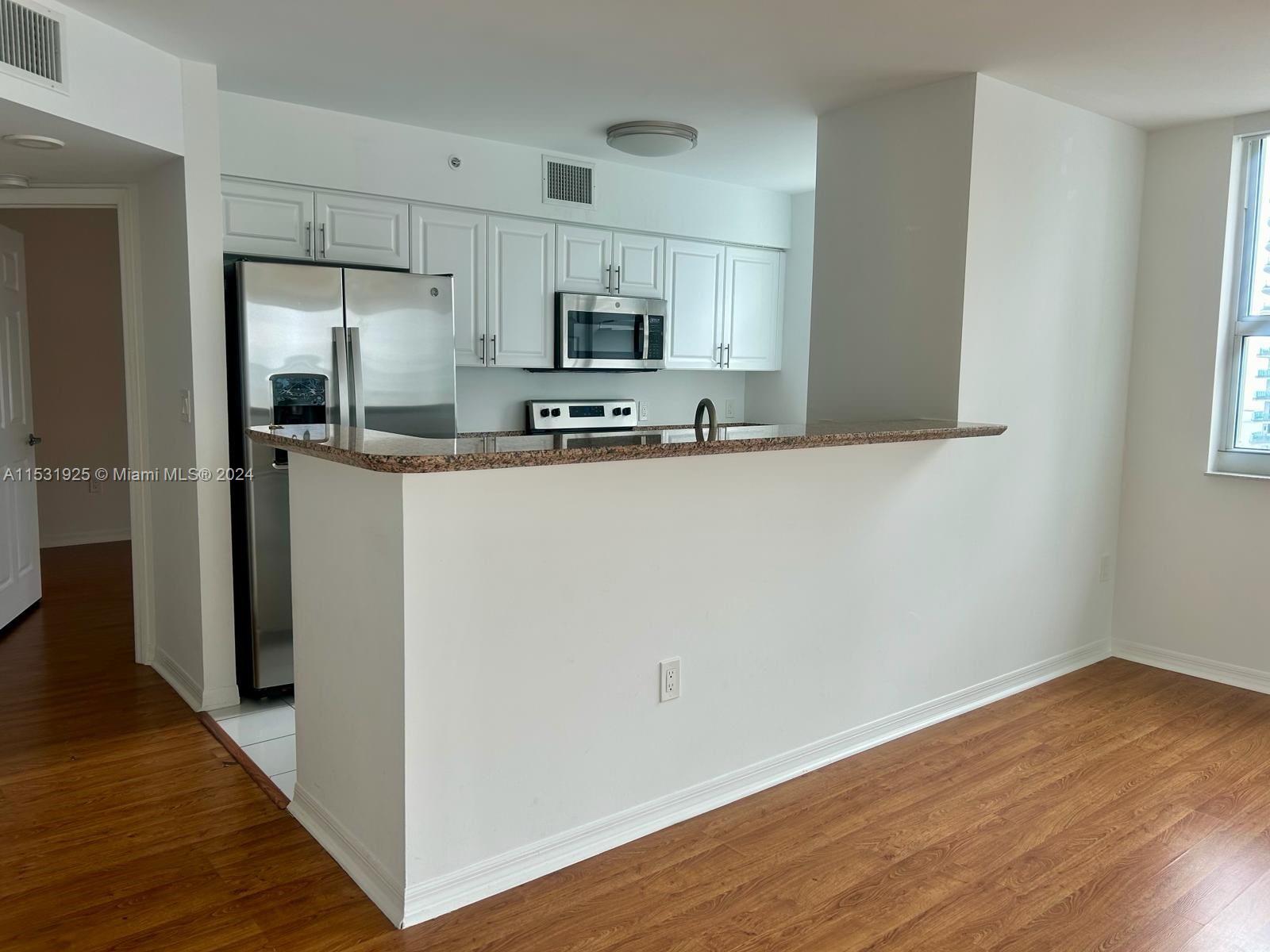 THE MARK ON BRICKELL COND - Residential Lease