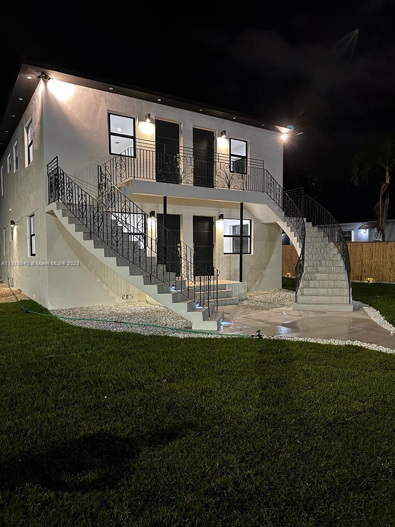 ENGLEWOOD - Residential Lease