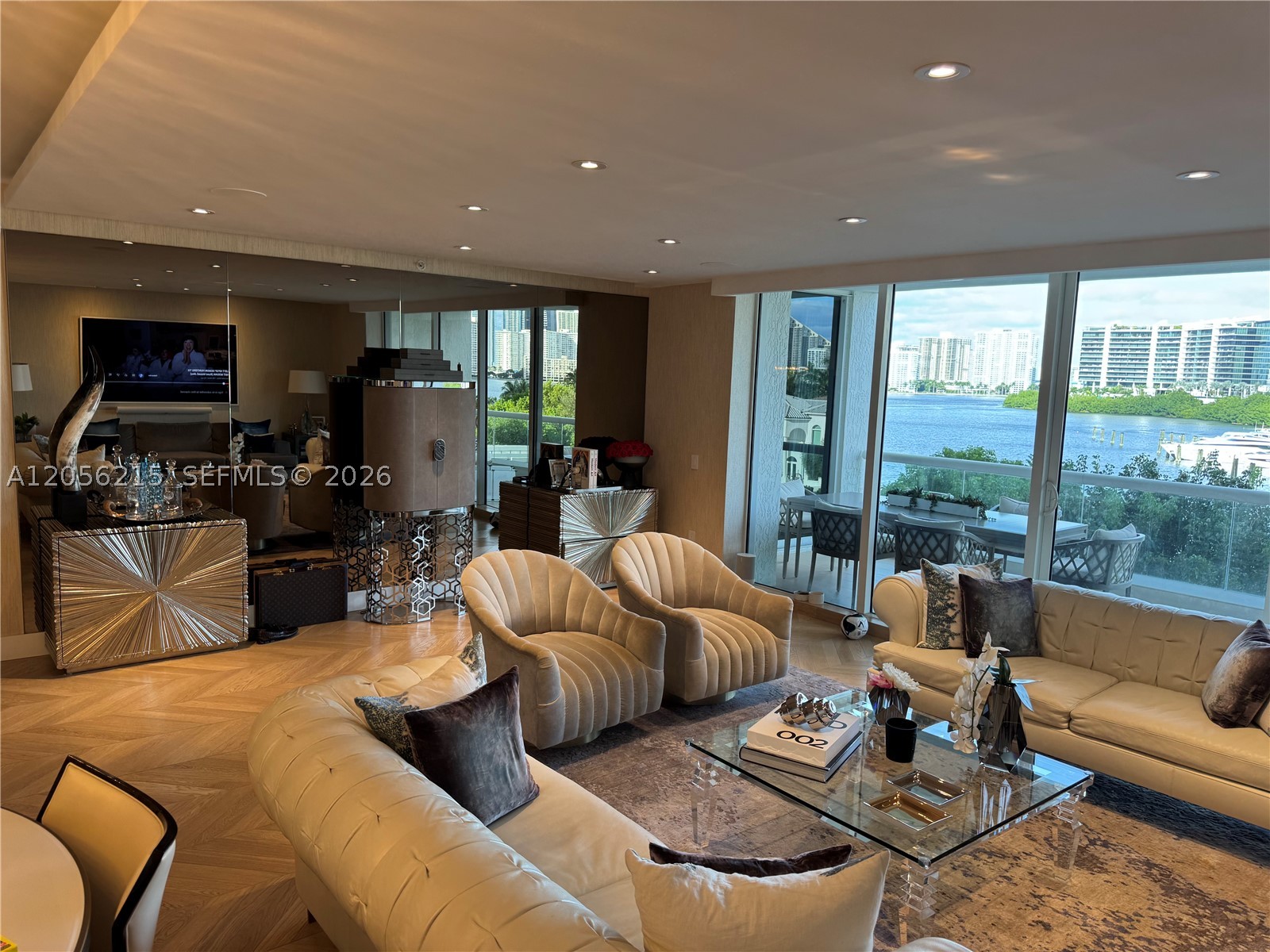 BELLAMARE @ WILLIAMS ISLA - Residential