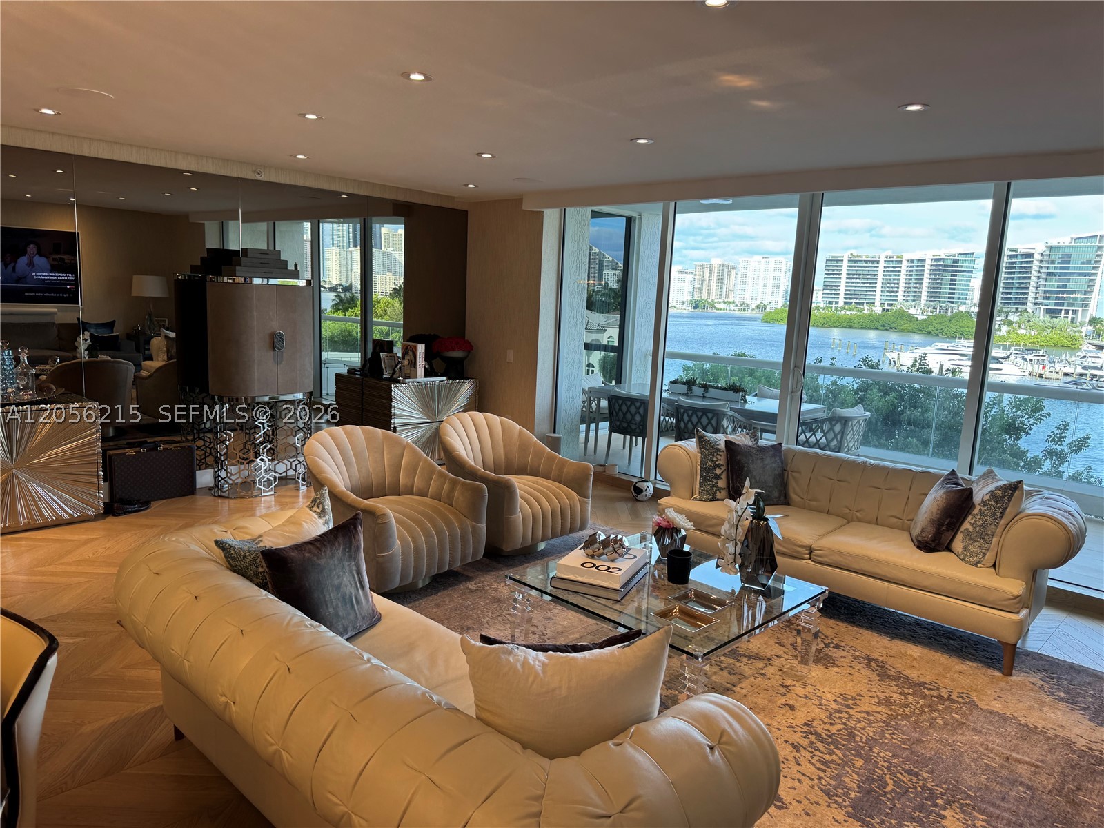 BELLAMARE @ WILLIAMS ISLA - Residential