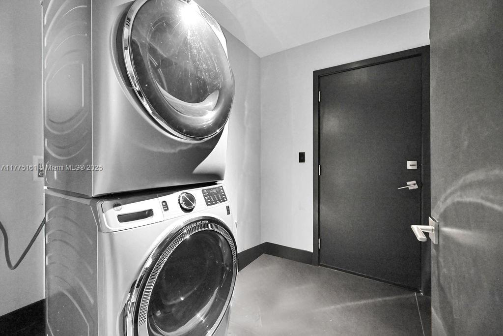 MONTGOMERY GROVES ESTATES - Residential