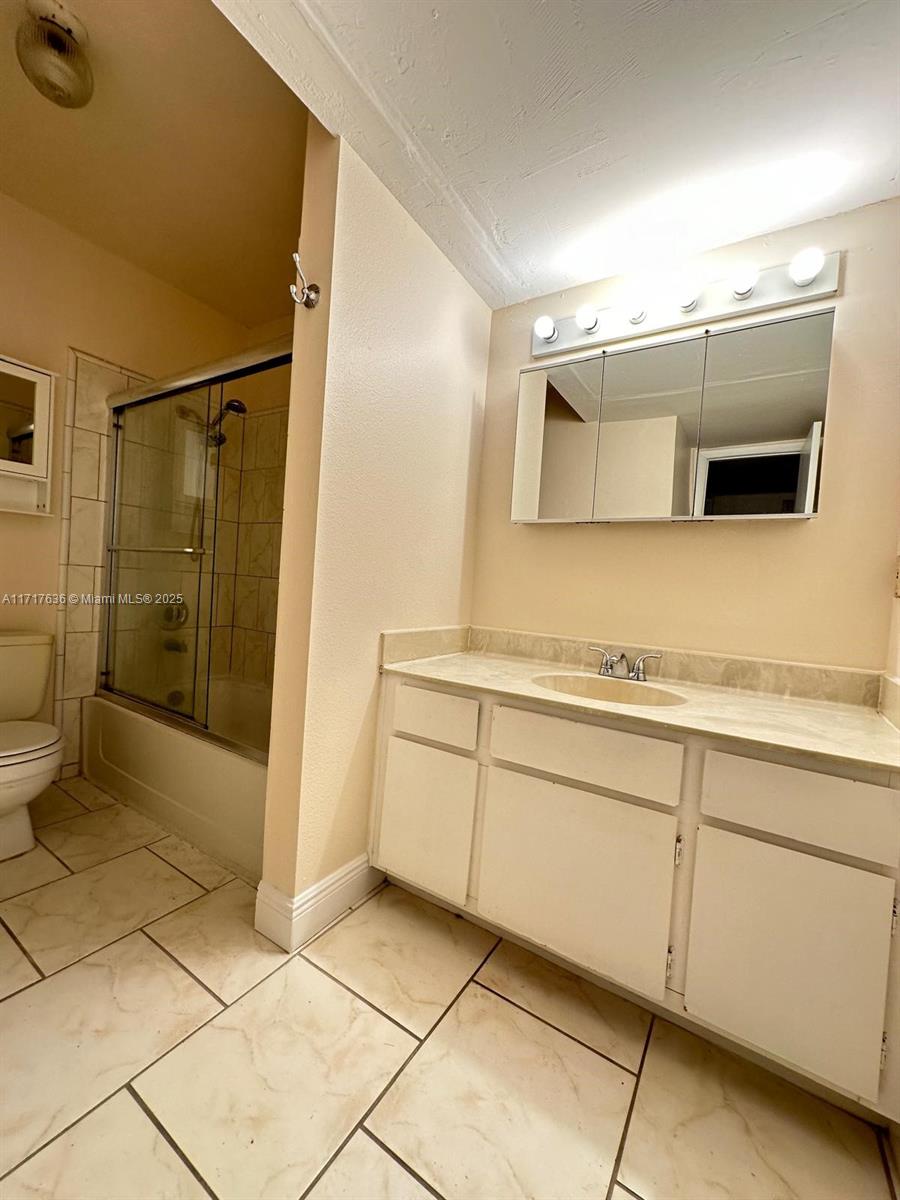 PRESERVE AT AVERY LAKES - Residential Lease