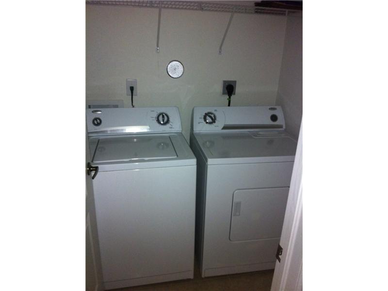 MANDARIN LAKES - Residential Lease