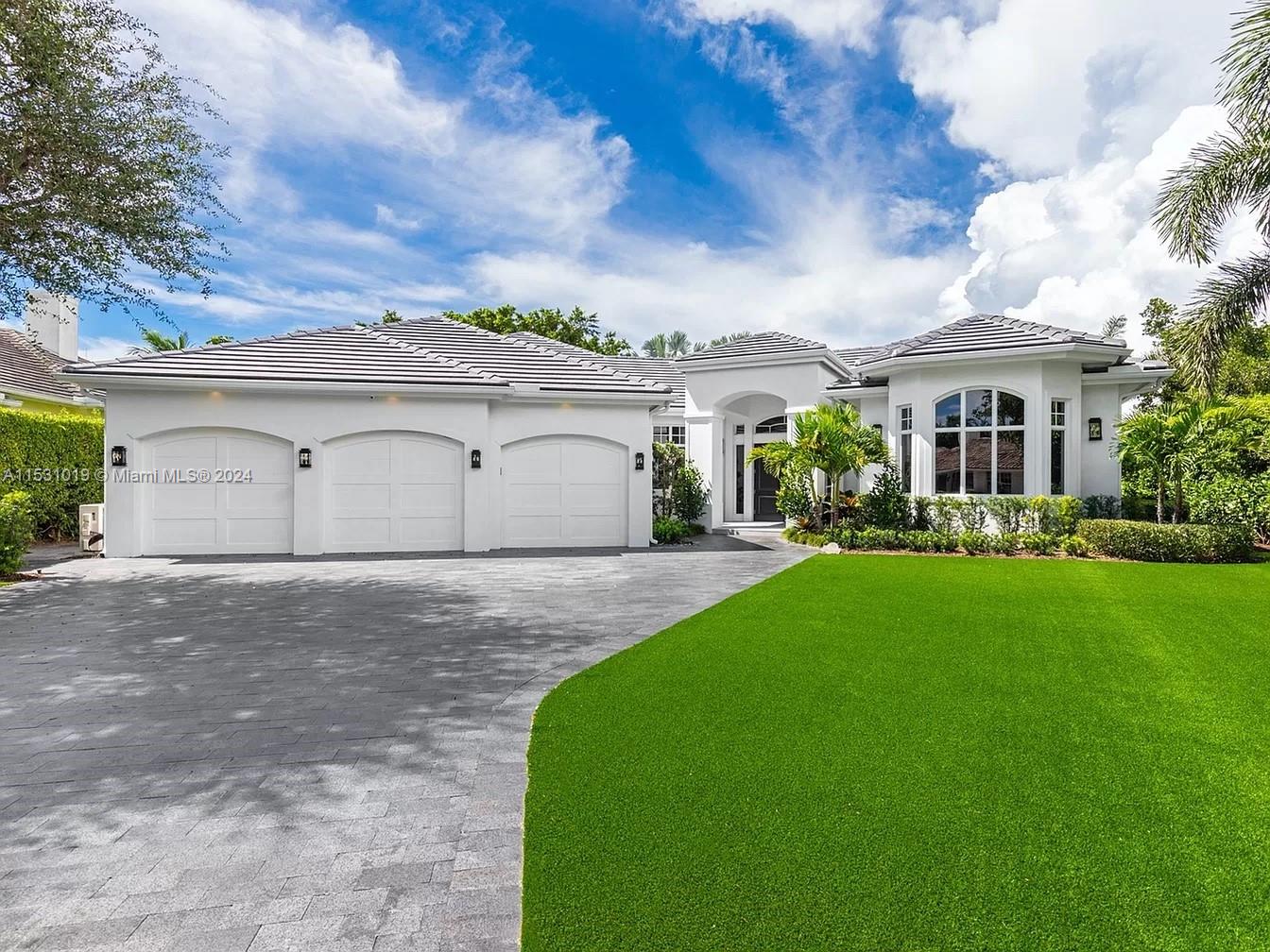 ROYAL PALM YACHT & COUNTR - Residential