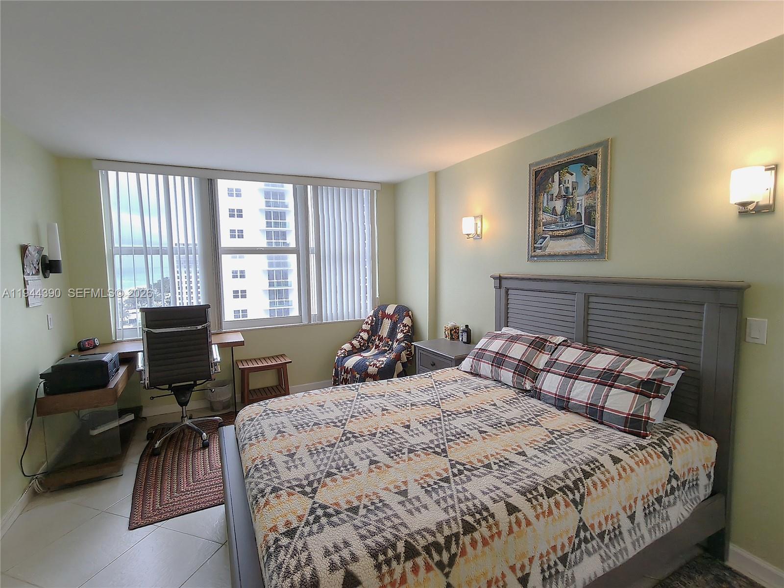 AQUARIUS CONDO - Residential