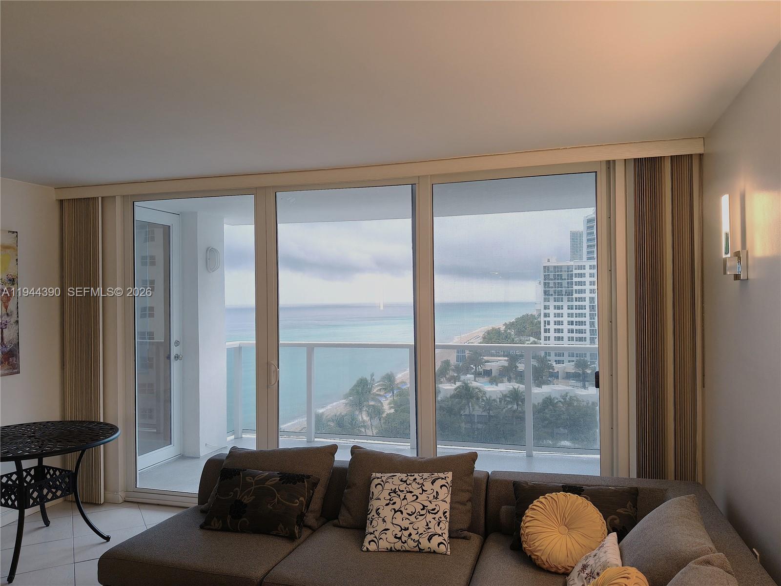 AQUARIUS CONDO - Residential