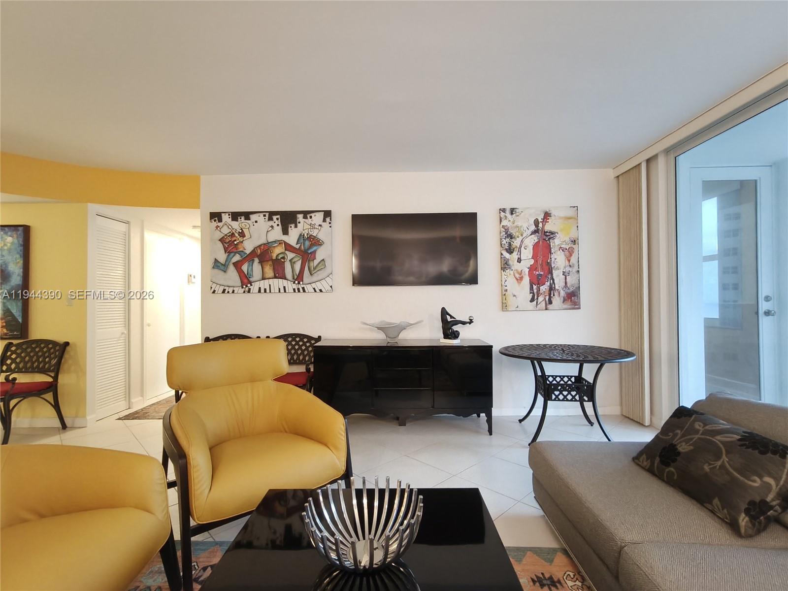 AQUARIUS CONDO - Residential