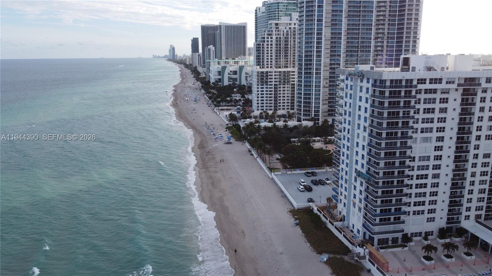 AQUARIUS CONDO - Residential