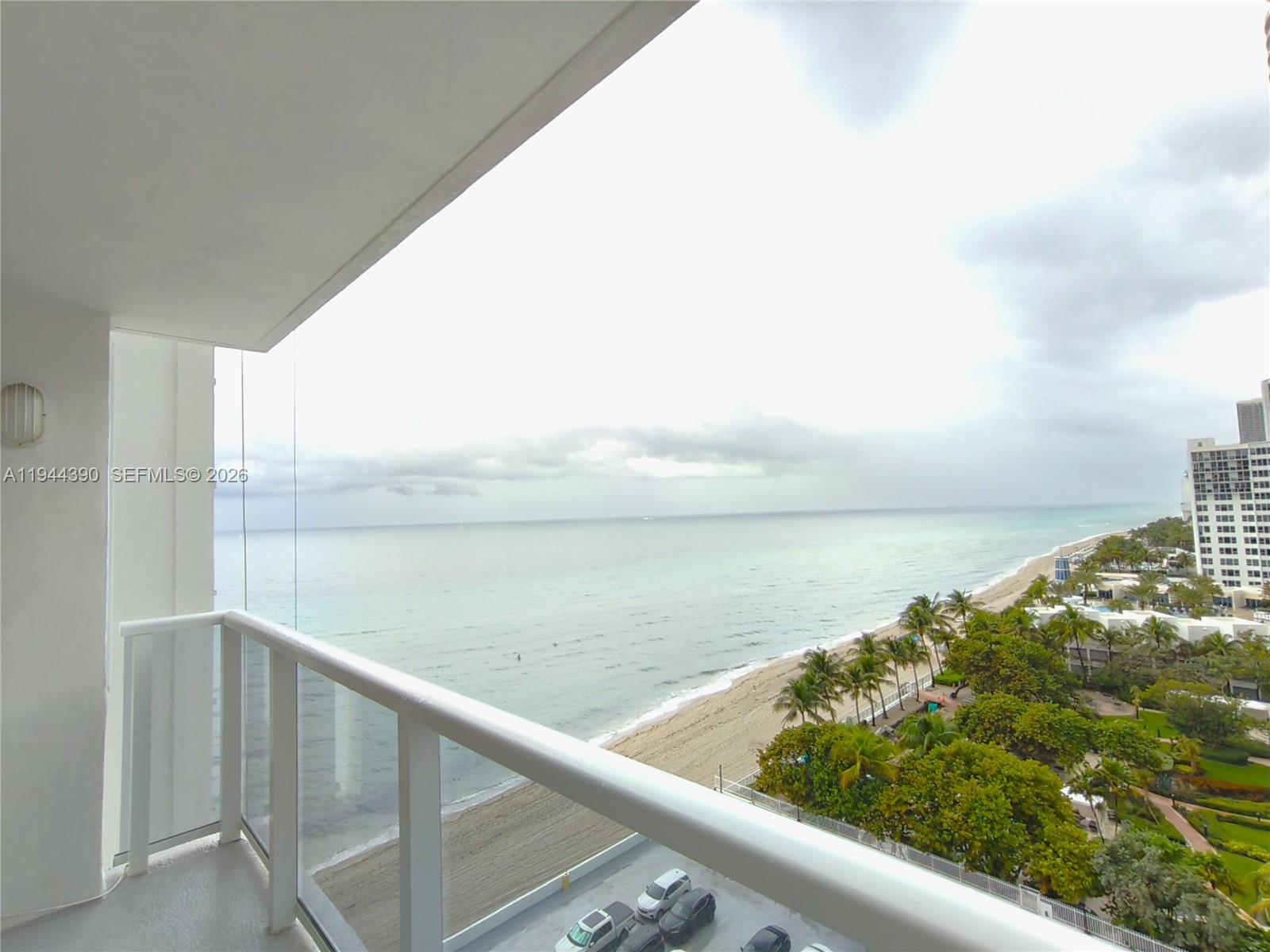 AQUARIUS CONDO - Residential