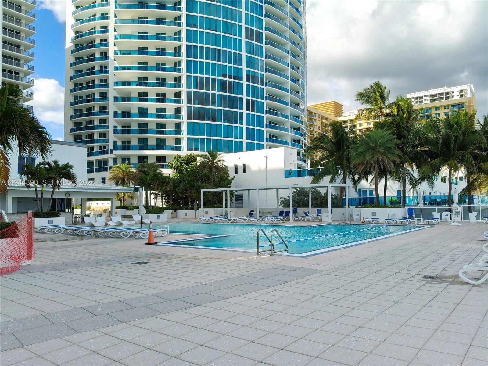 AQUARIUS CONDO - Residential