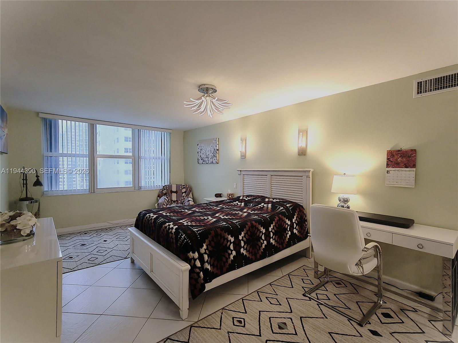 AQUARIUS CONDO - Residential