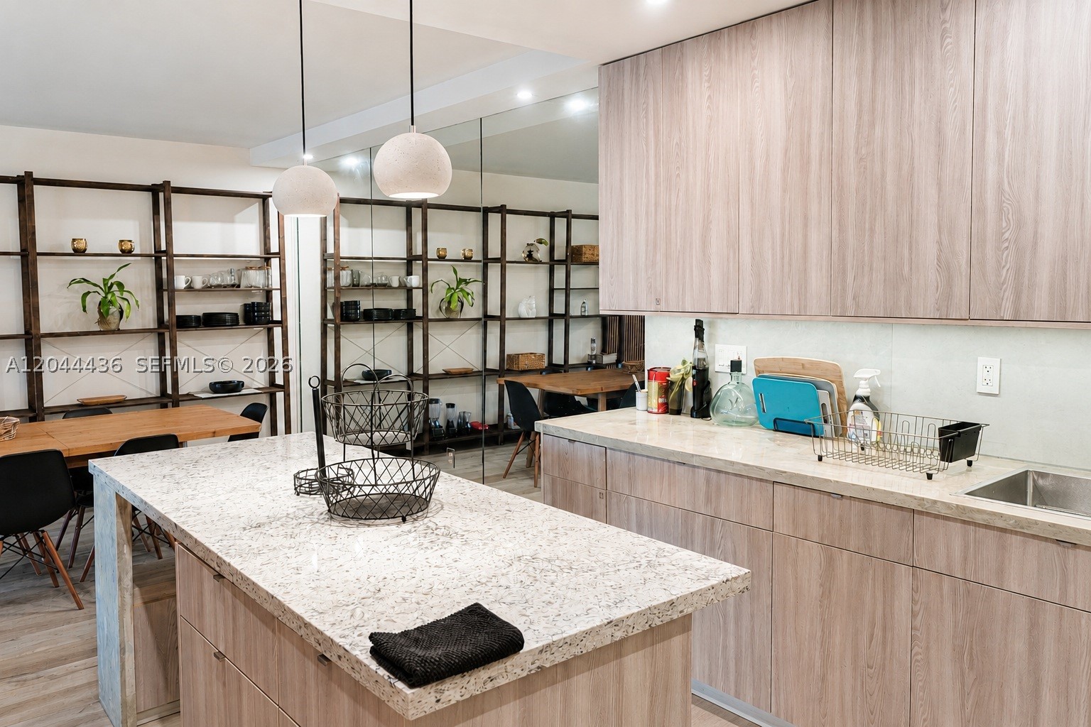NORTHLAKE VLG AT CALIF CL - Residential