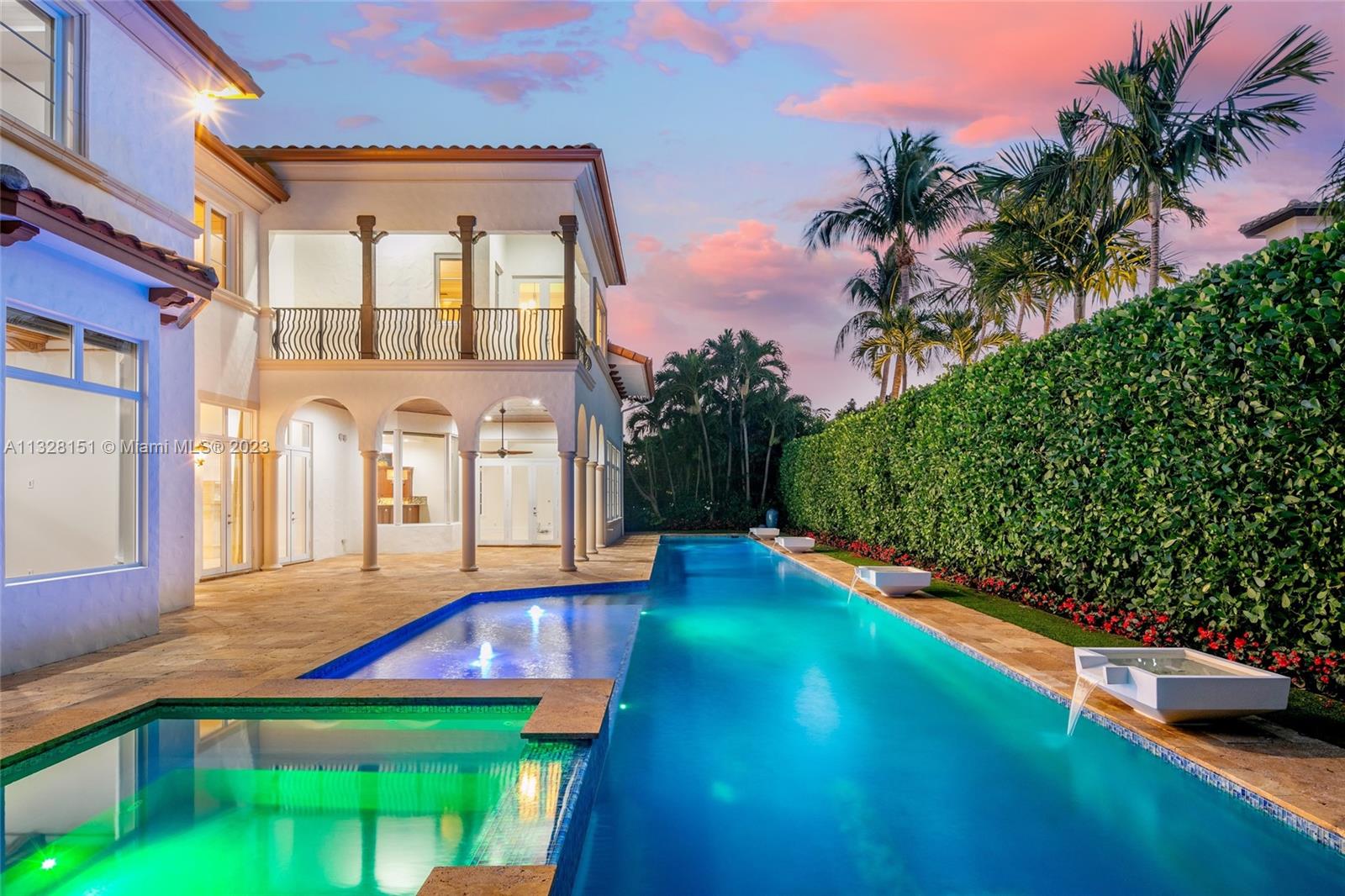 ROYAL PALM YACHT & COUNTRY - Residential