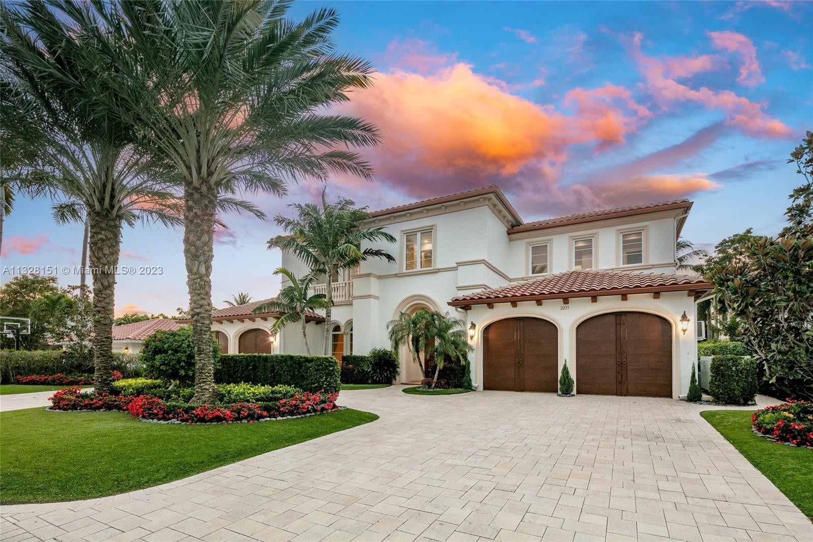ROYAL PALM YACHT & COUNTRY - Residential