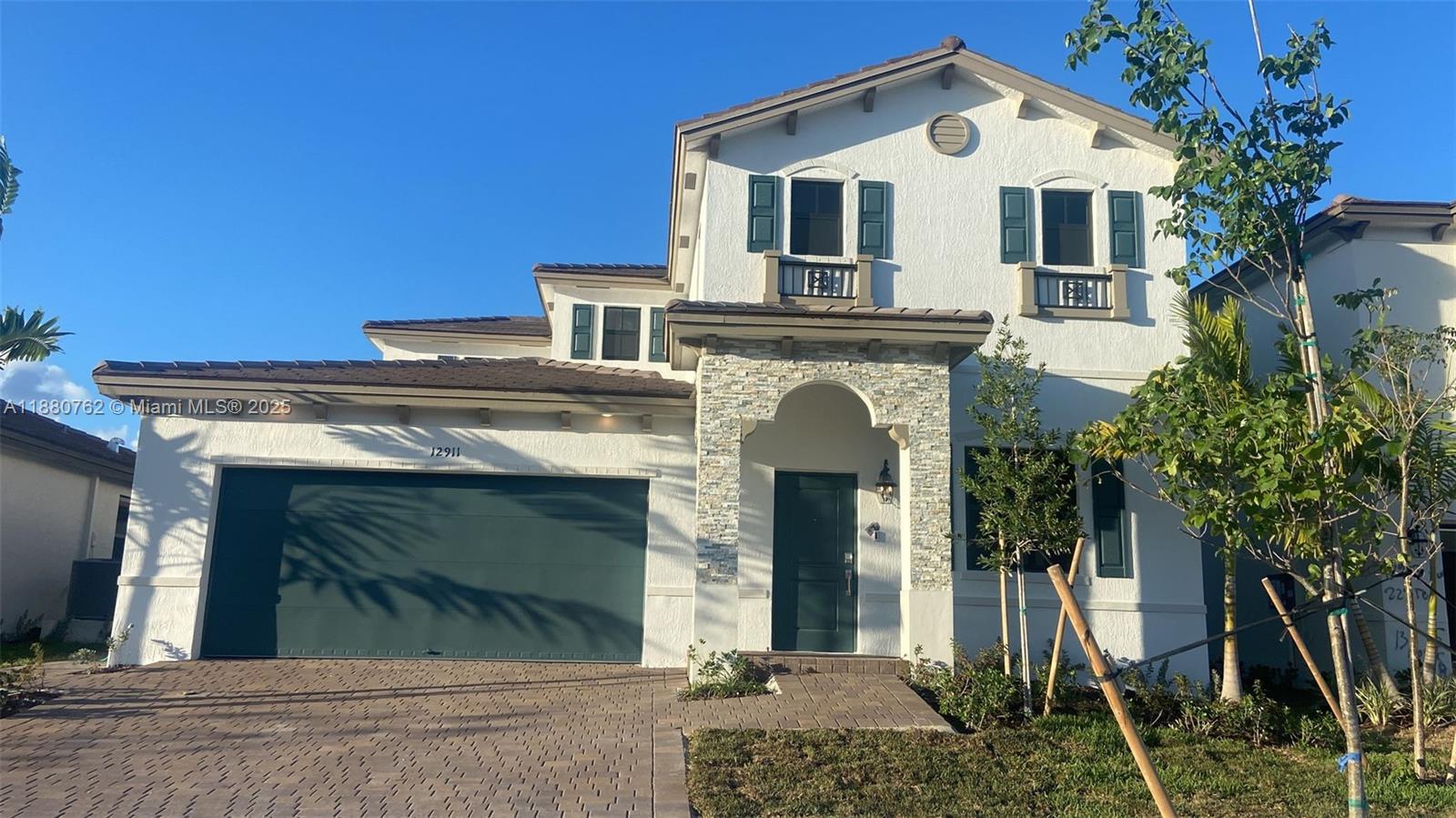 KENDALL ASSEMBLAGE NORTH P - Residential Lease