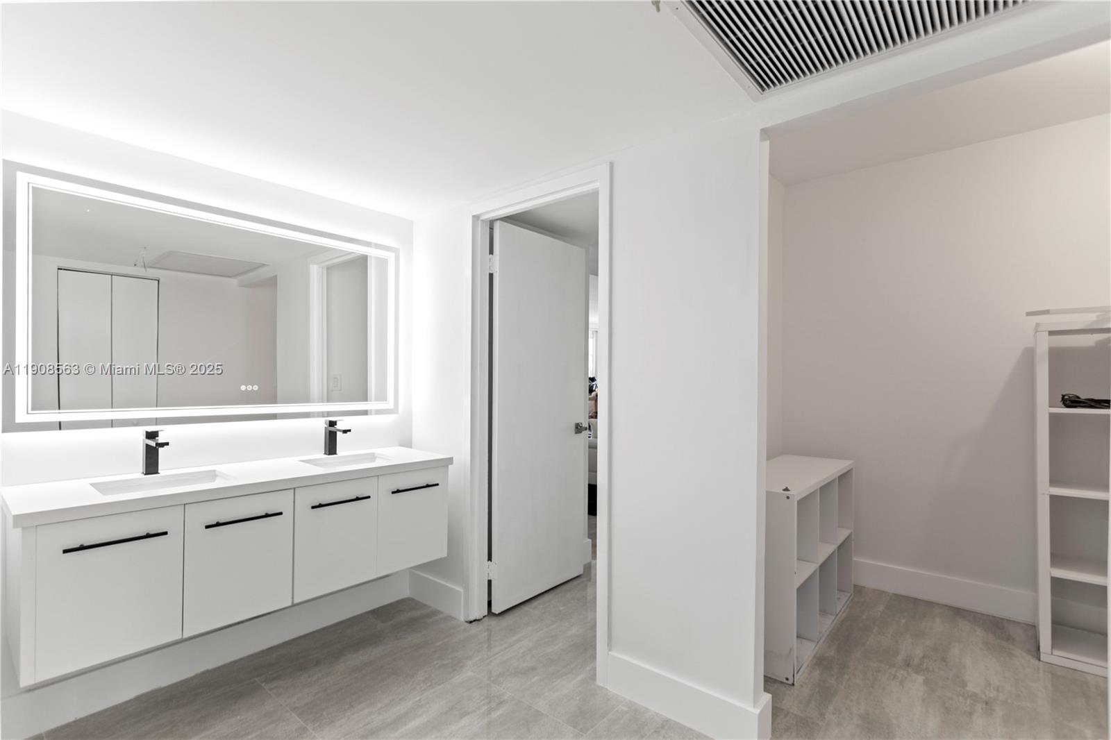 ARLEN HOUSE EAST CONDO - Residential