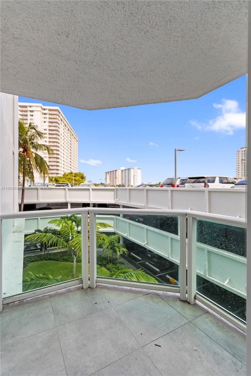 ARLEN HOUSE EAST CONDO - Residential