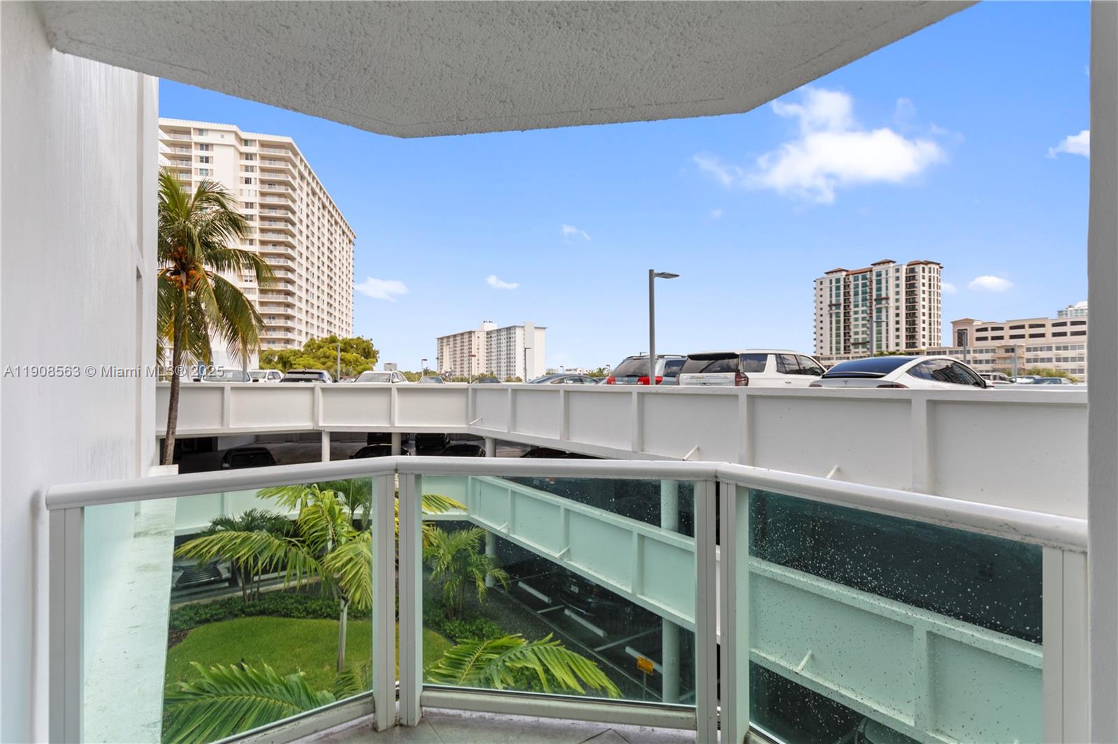 ARLEN HOUSE EAST CONDO - Residential
