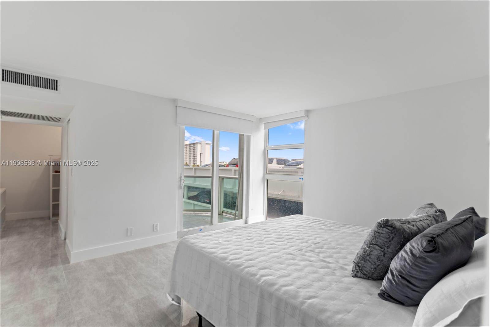 ARLEN HOUSE EAST CONDO - Residential
