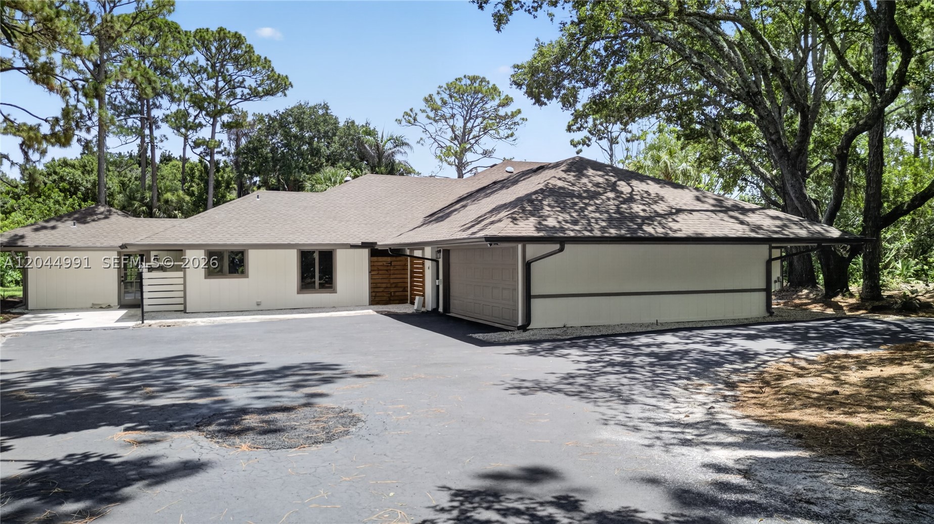 CRANE CREEK COUNTRY CLUB - Residential
