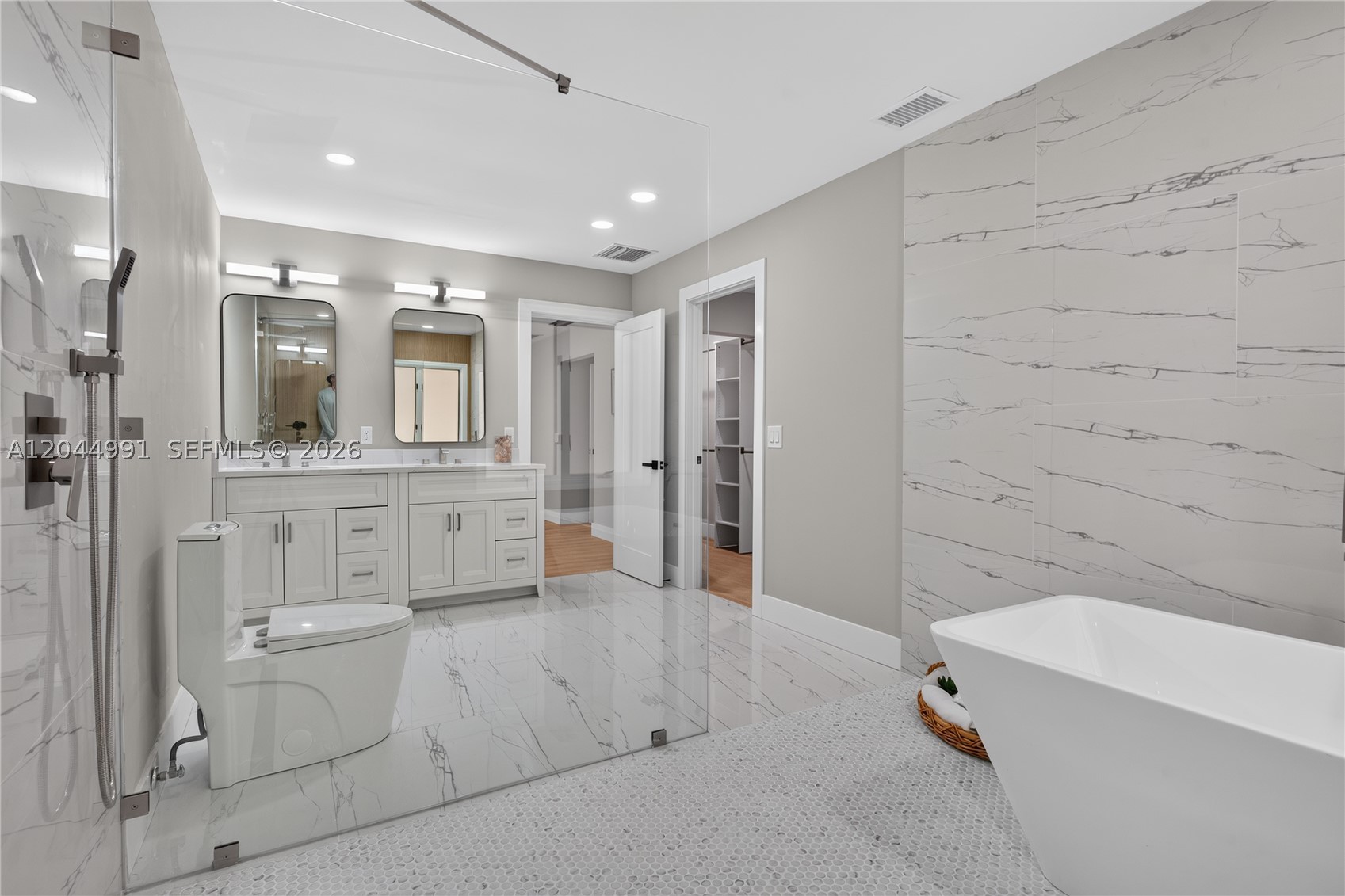 CRANE CREEK COUNTRY CLUB - Residential