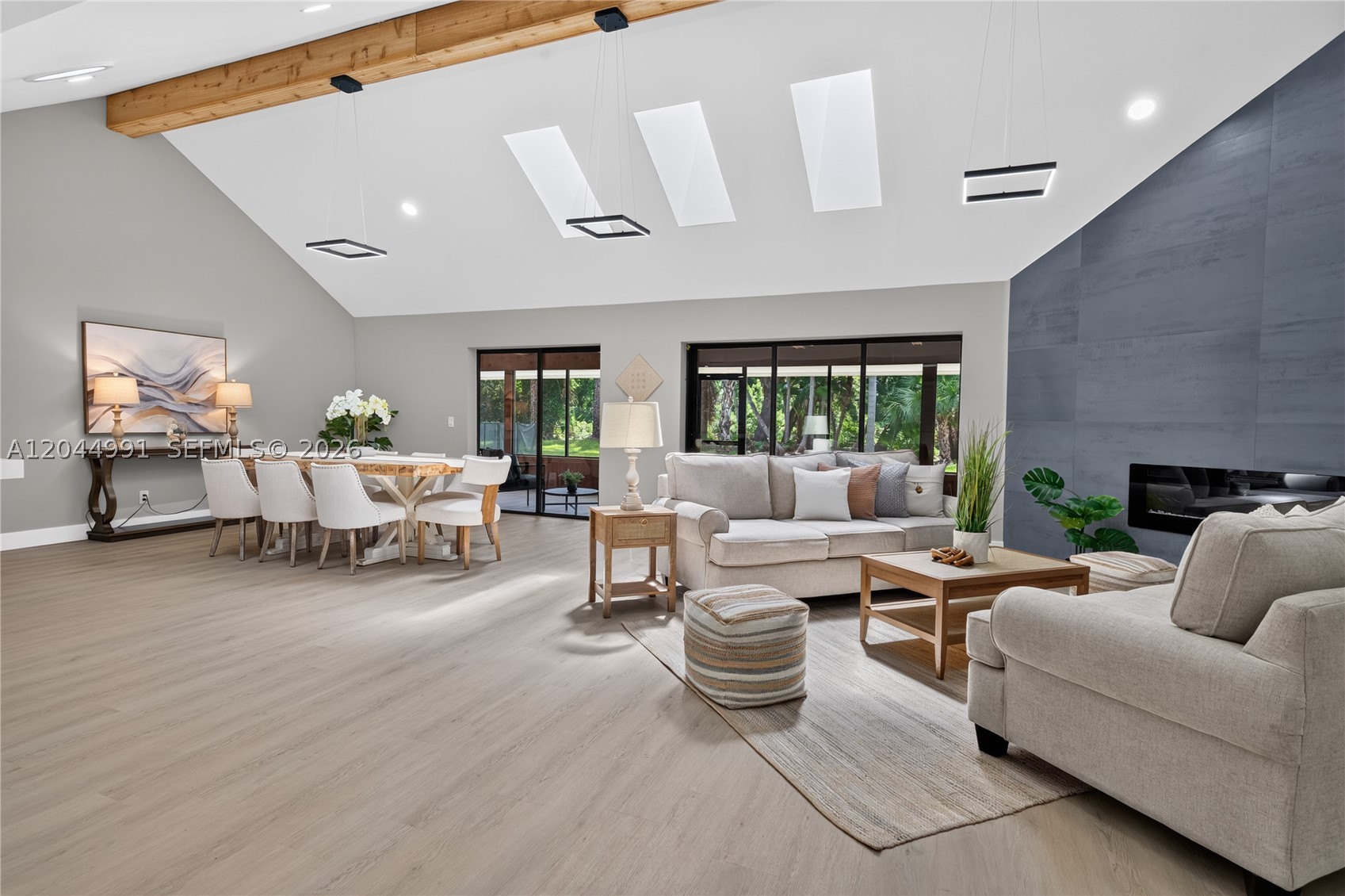 CRANE CREEK COUNTRY CLUB - Residential
