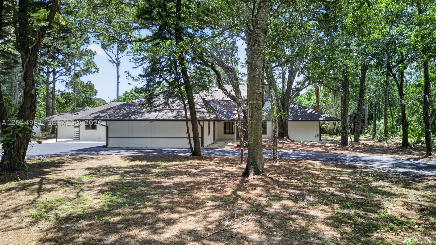 CRANE CREEK COUNTRY CLUB - Residential