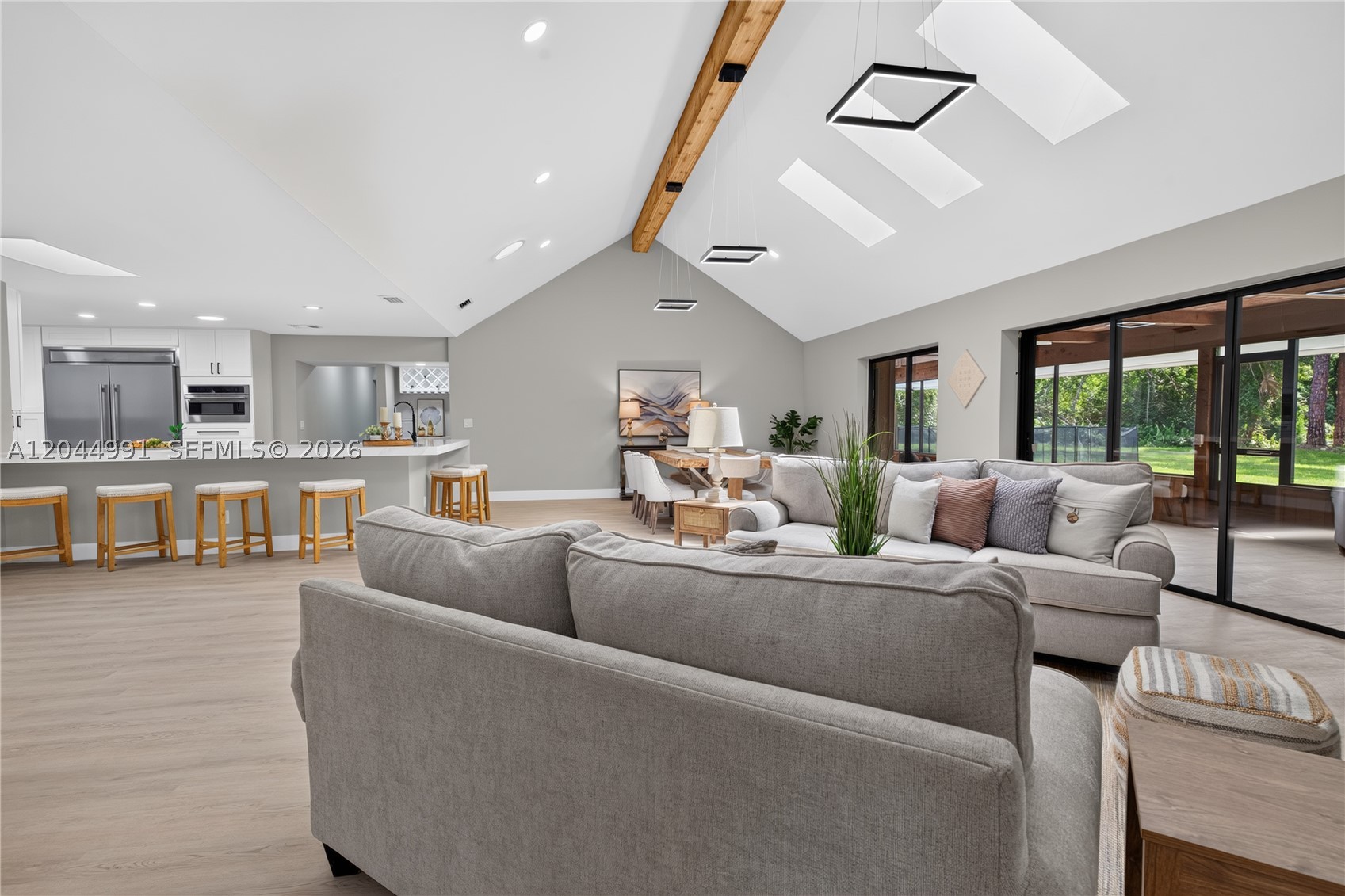 CRANE CREEK COUNTRY CLUB - Residential