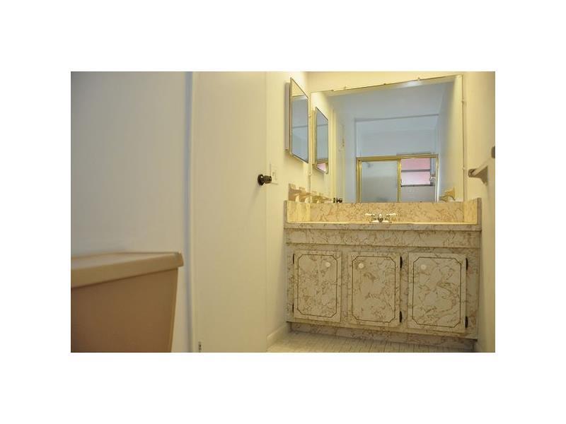 SUNRISE GOLF VILLAGE SEC - Residential Lease