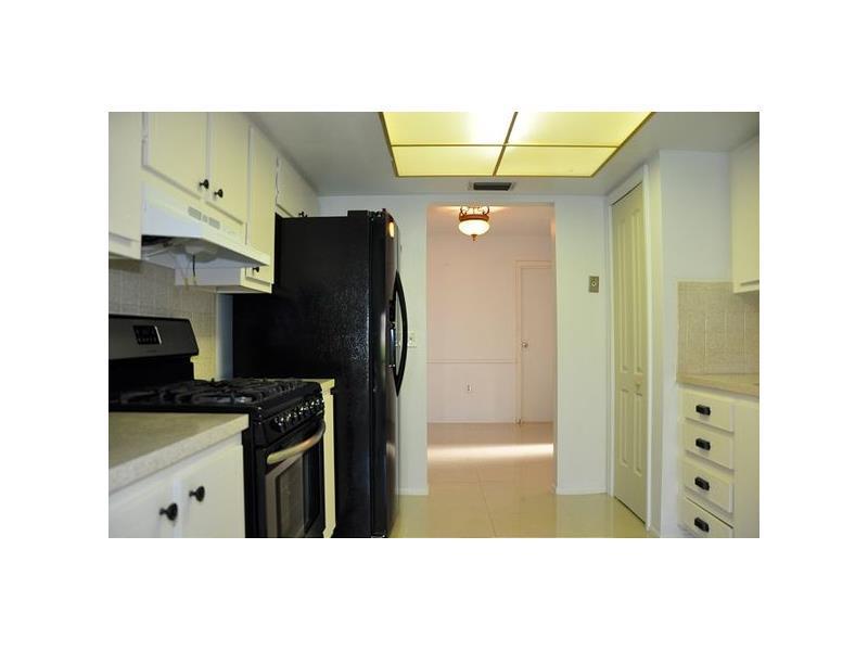 SUNRISE GOLF VILLAGE SEC - Residential Lease