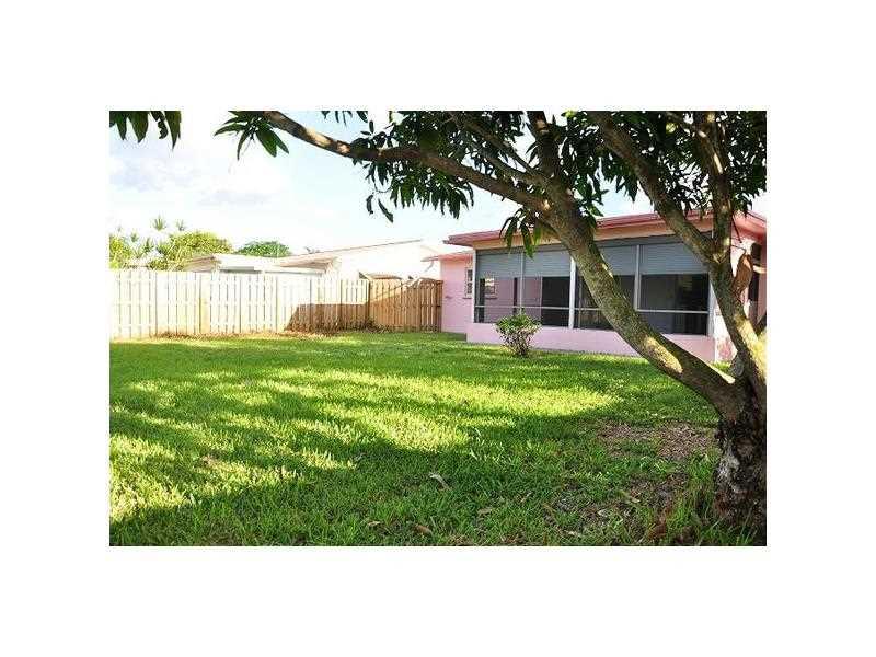 SUNRISE GOLF VILLAGE SEC - Residential Lease