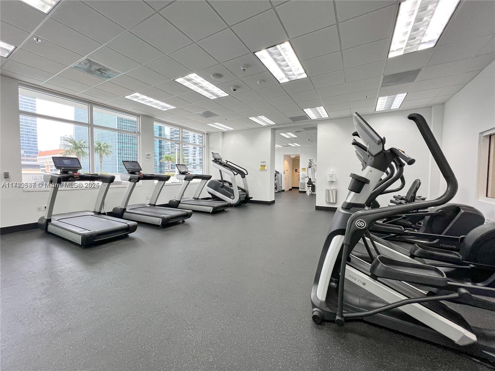 THE CLUB AT BRICKELL BAY - Residential