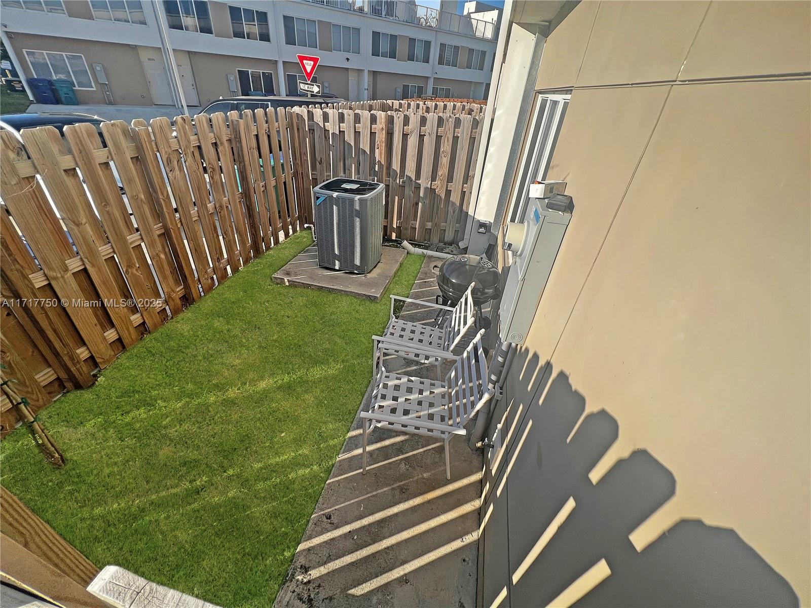 PARADISE GARDENS - Residential Lease