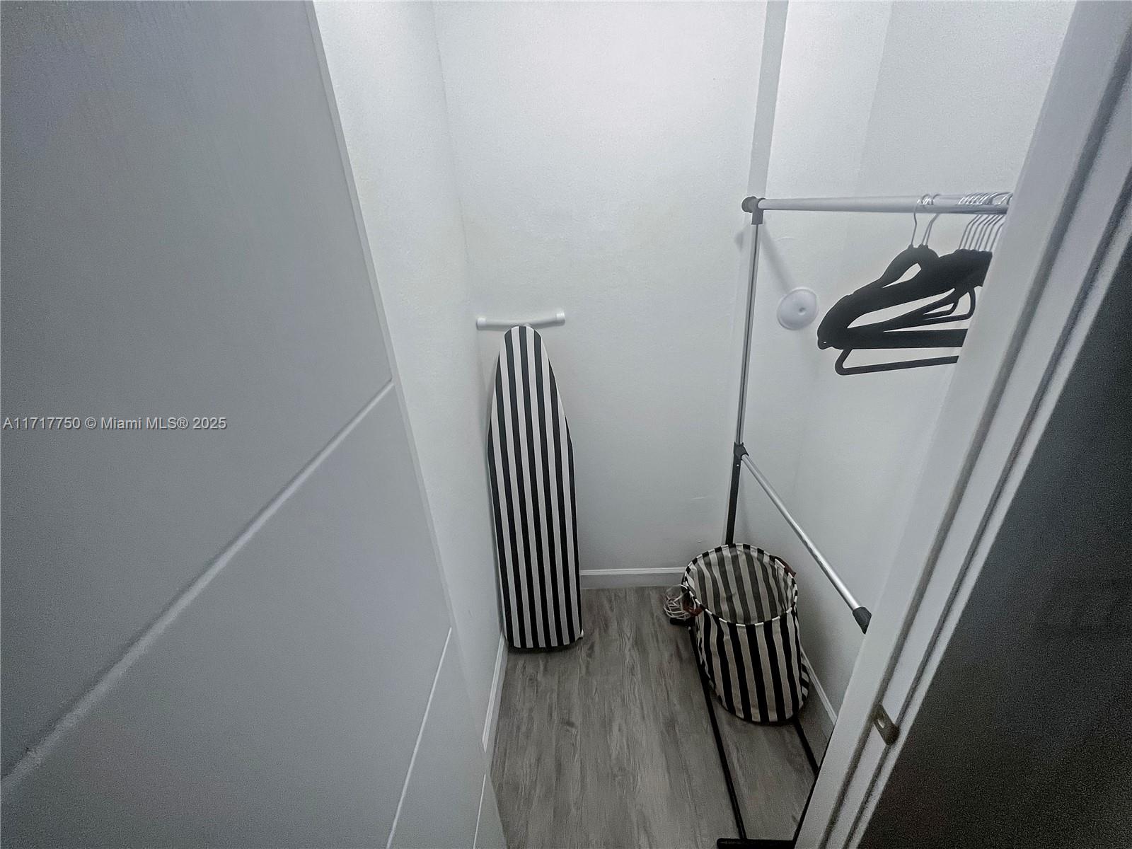 PARADISE GARDENS - Residential Lease