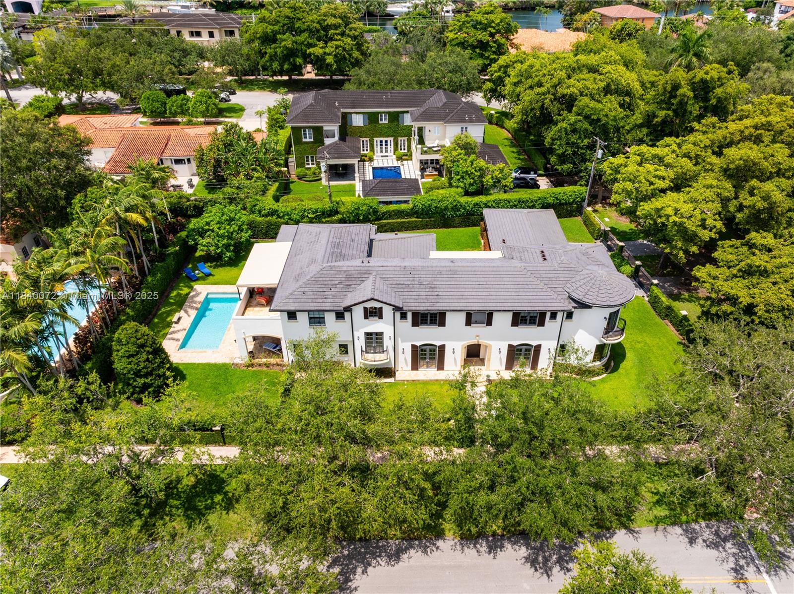 CORAL GABLES RIVIERA SEC - Residential