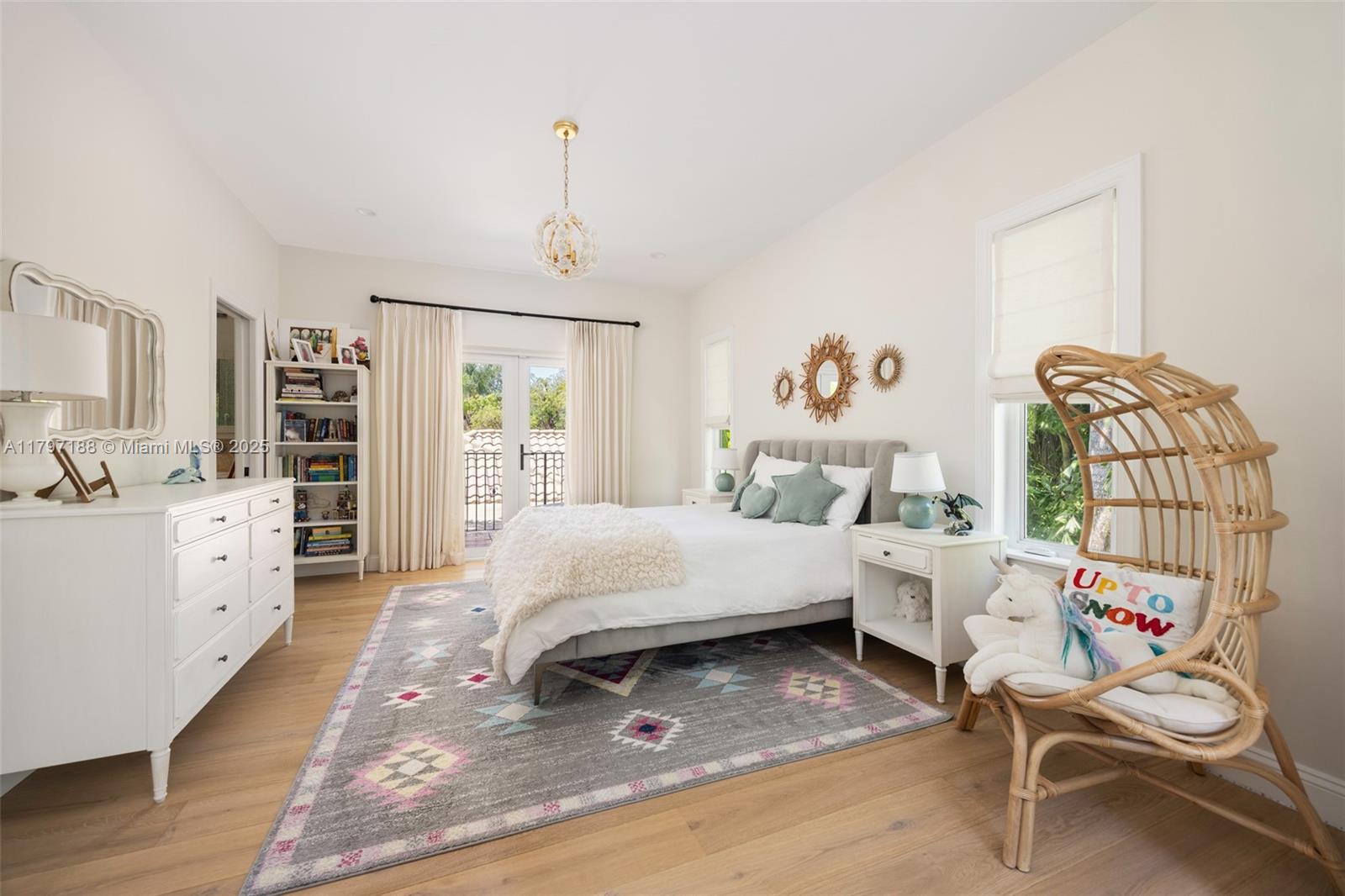 YE LITTLE WOODS 1ST ADDN - Residential