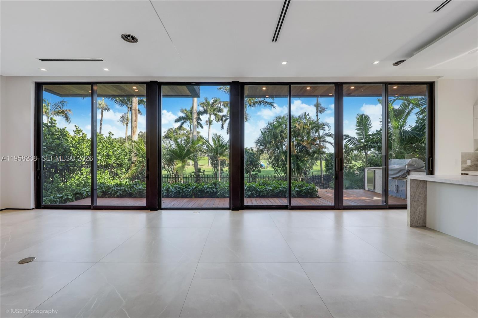 LA GORCE GOLF SUB - Residential