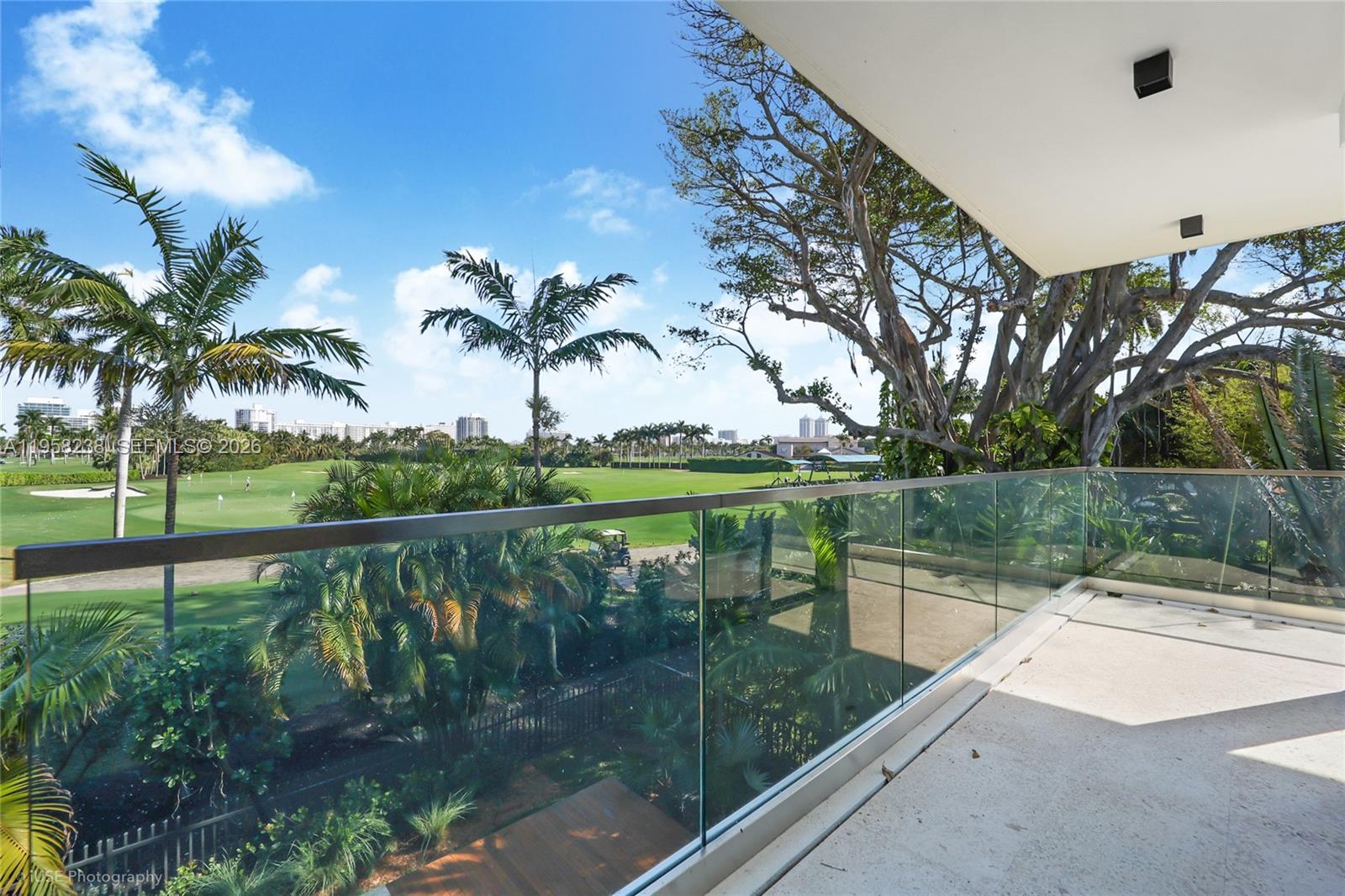 LA GORCE GOLF SUB - Residential