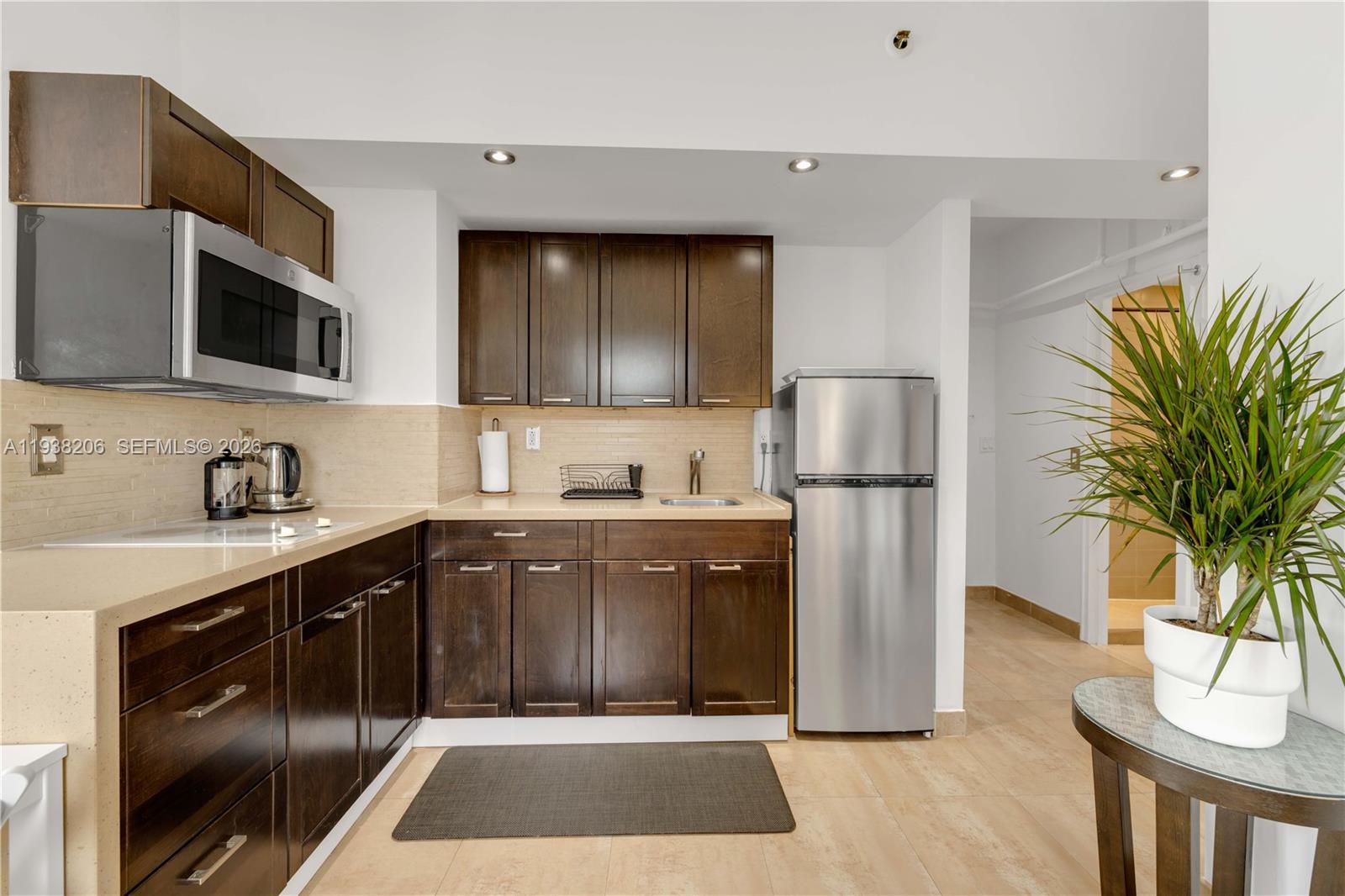 THE MANTELL CONDO - Residential